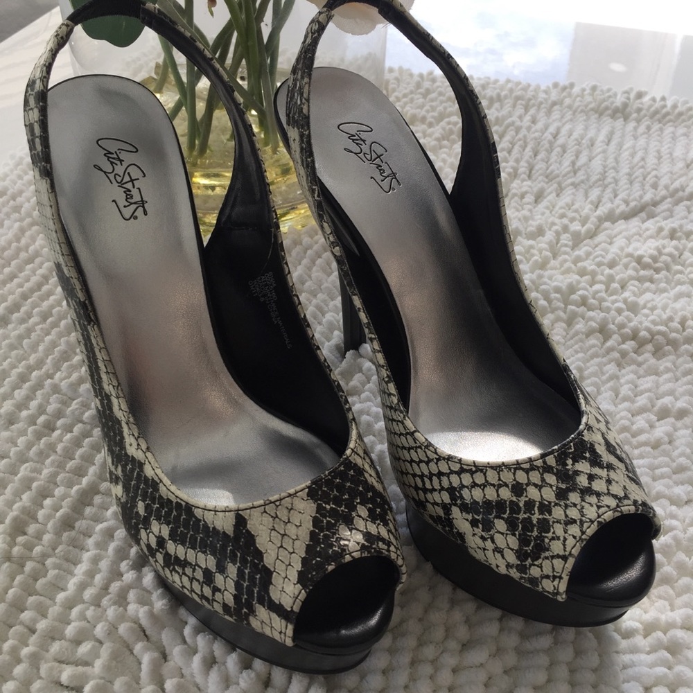 City streets high heels size 6.5 w